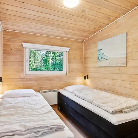 Stunning In With 3 Bedrooms, Swimming Pool And Wifi * Knebel